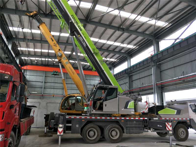 闻喜县高空车出租需要注意哪些安全事项？